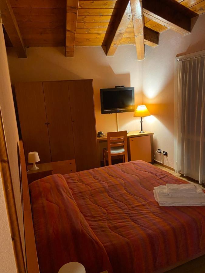 Hotel La Piazzetta Видичатико Экстерьер фото